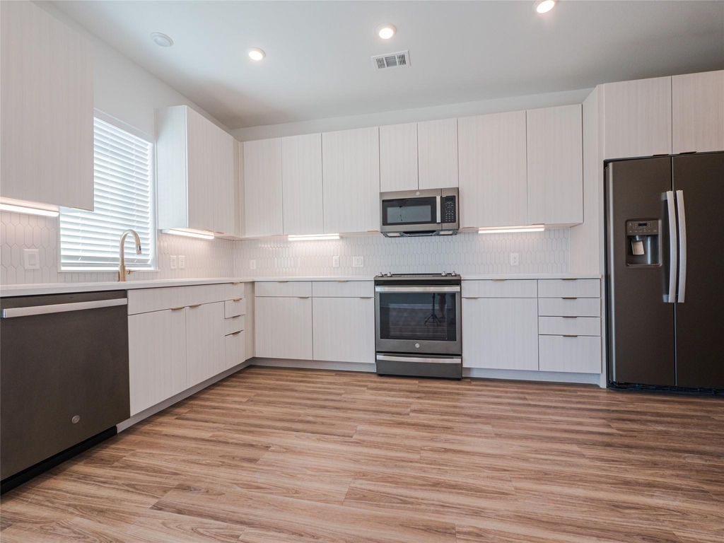 4802 Congress Ave S - Photo 25