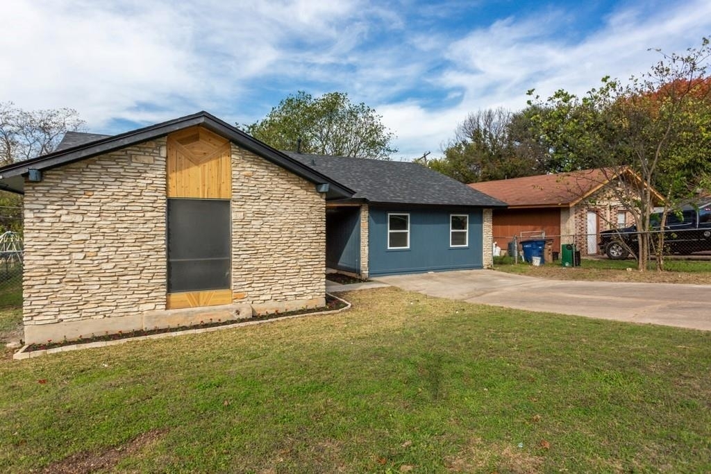 9604 Crown Ridge Dr - Photo 0
