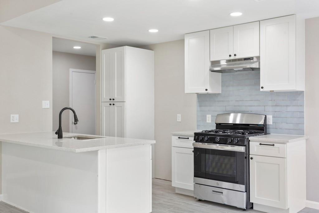 9604 Crown Ridge Dr - Photo 2
