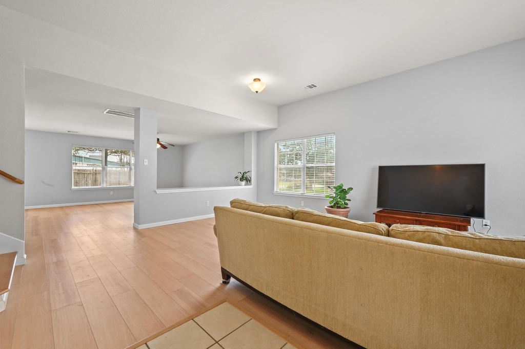 2700 Cradle Rock Trl - Photo 4