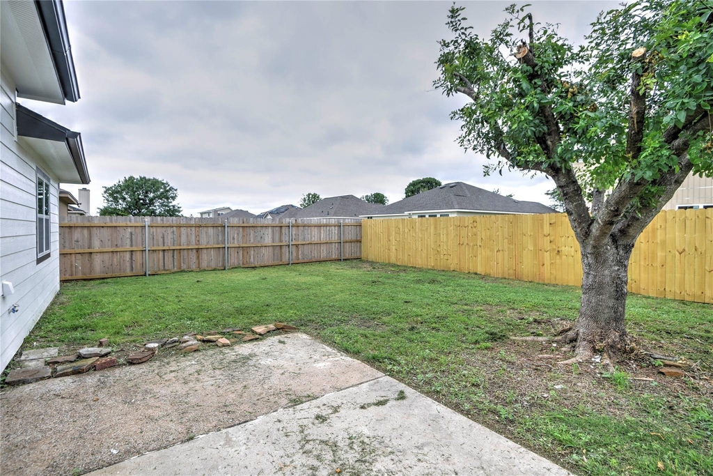 7720 Honeysuckle Dr - Photo 30