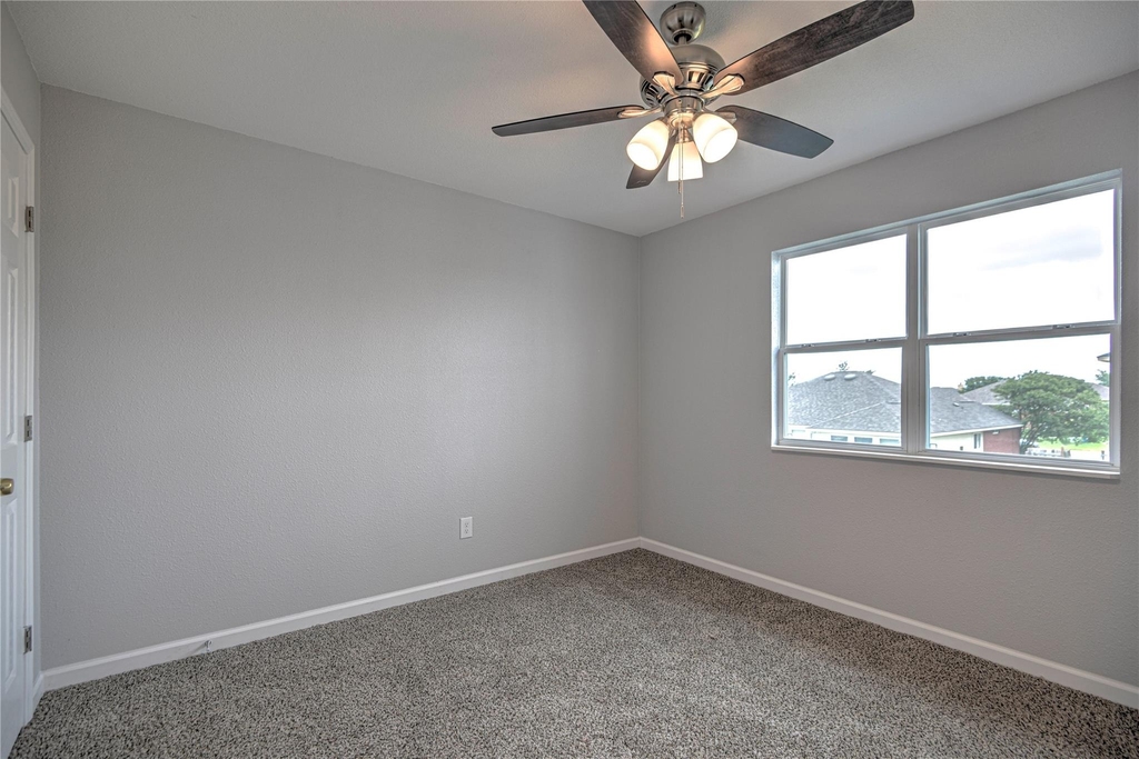 7720 Honeysuckle Dr - Photo 25
