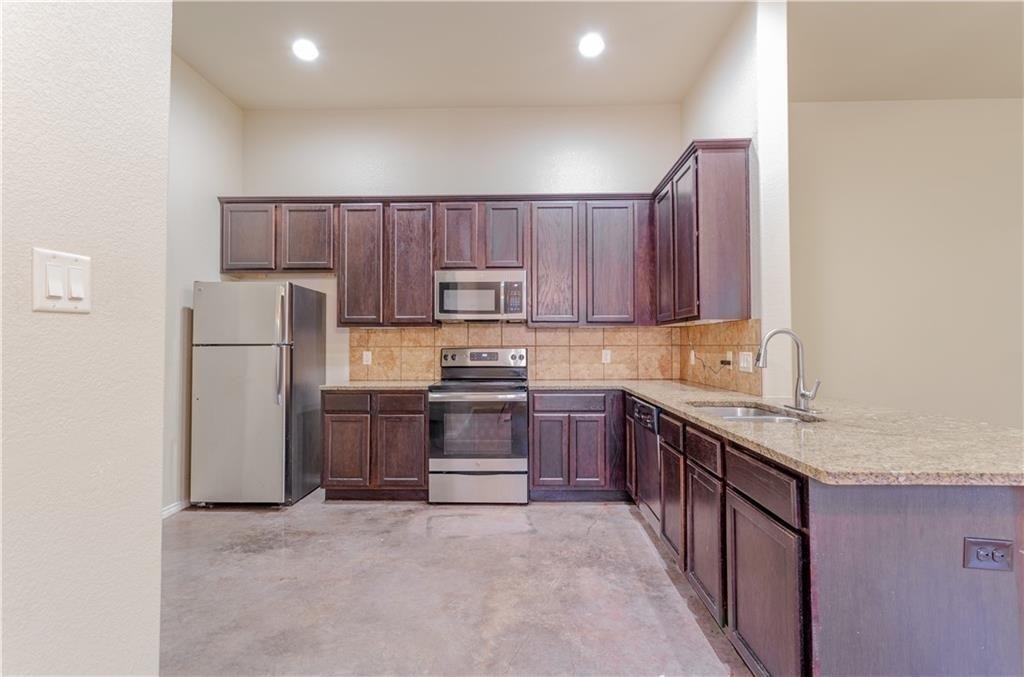 421 Jack Rabbit Ln - Photo 4