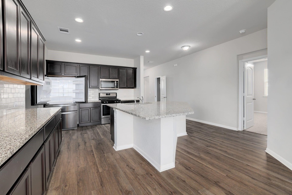 105 Brunnen Way - Photo 7
