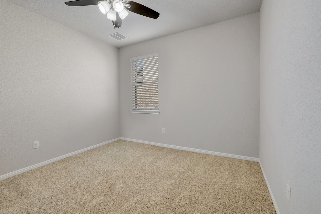 105 Brunnen Way - Photo 18