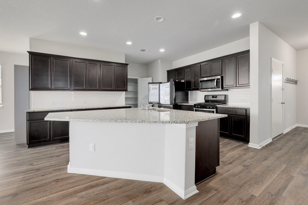 105 Brunnen Way - Photo 8
