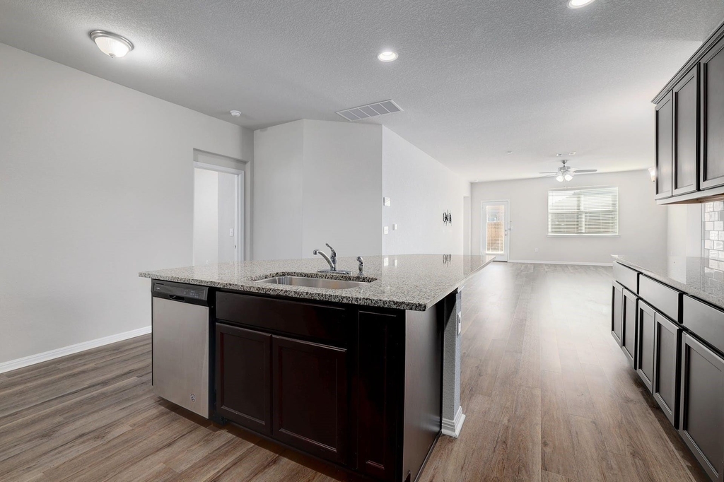 105 Brunnen Way - Photo 10