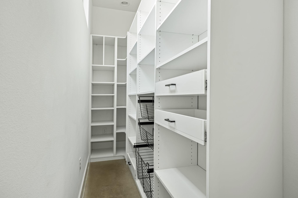 1407 Parkinson Dr - Photo 11