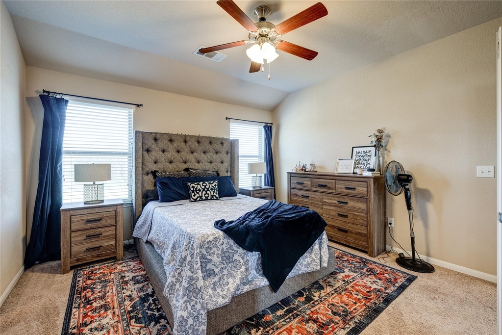 5901 Scenic Lake Dr - Photo 30