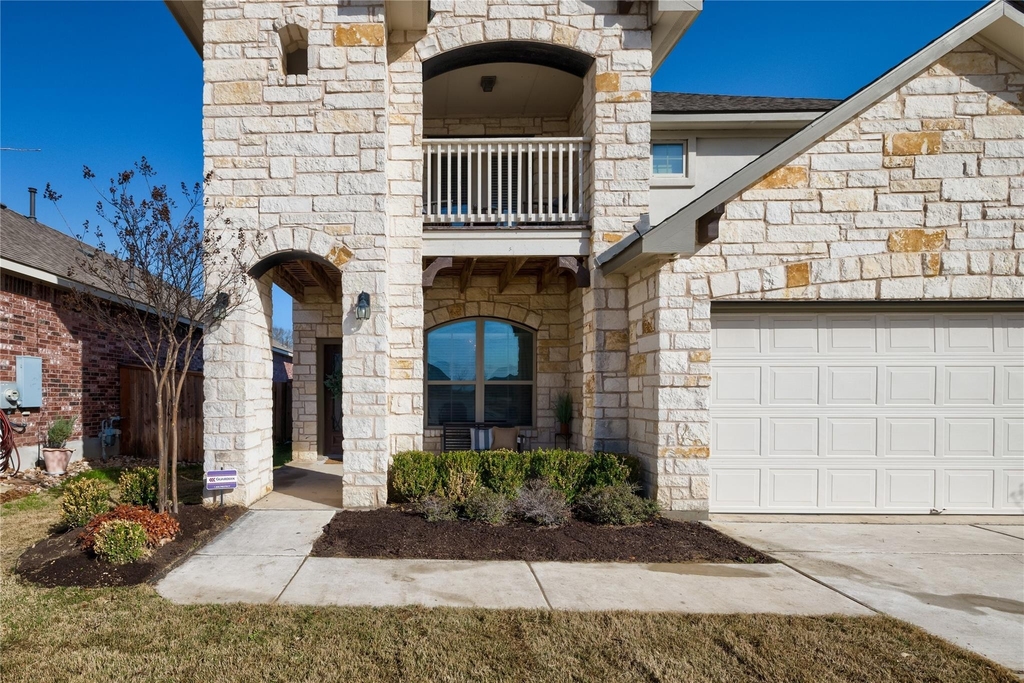 5901 Scenic Lake Dr - Photo 3