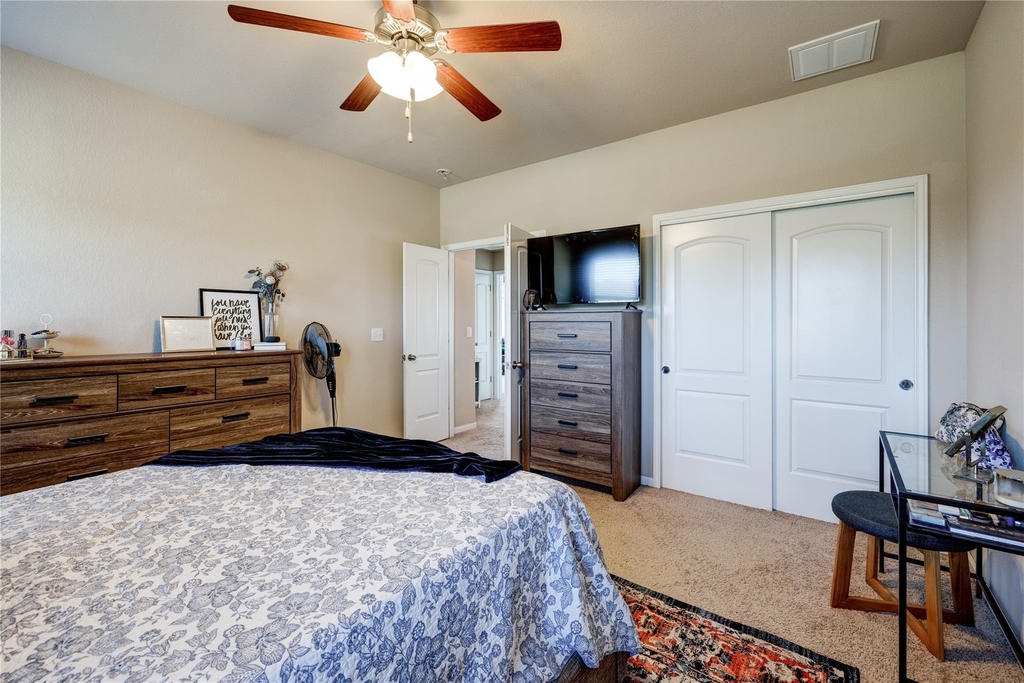 5901 Scenic Lake Dr - Photo 31