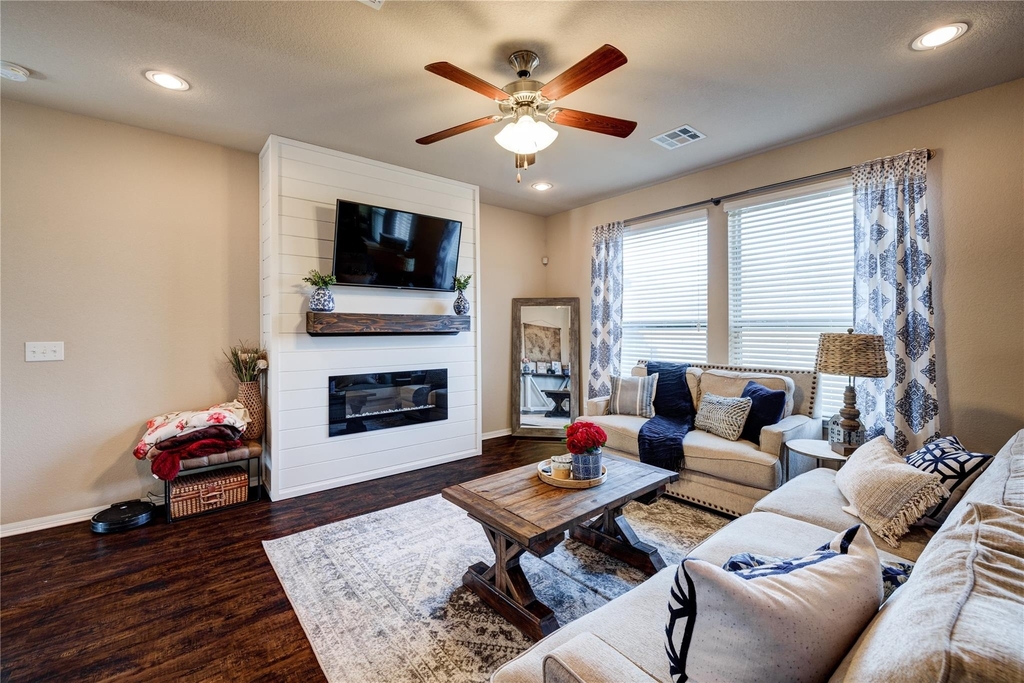 5901 Scenic Lake Dr - Photo 7