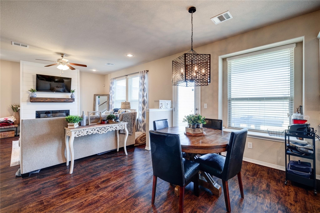 5901 Scenic Lake Dr - Photo 11