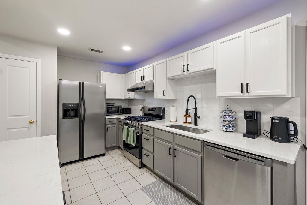 2109 Kimra Ln - Photo 5