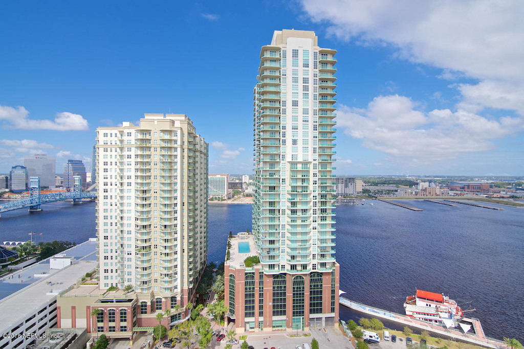 1431 Riverplace Boulevard - Photo 2