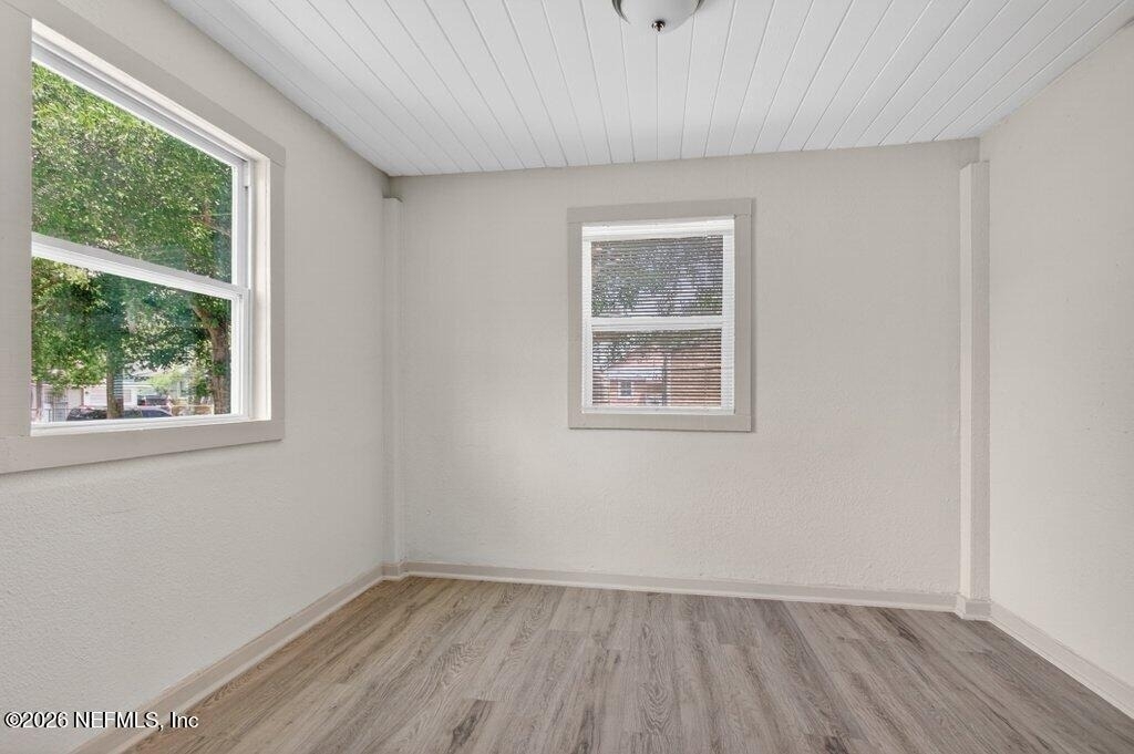 845 Ontario Street - Photo 8