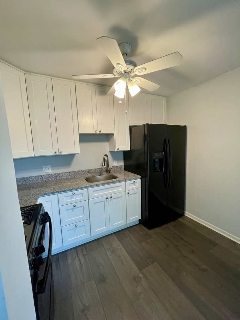 2367 Carnation Drive - Photo 7