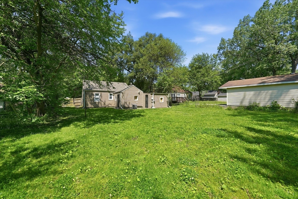 1235 River Drive - Photo 22