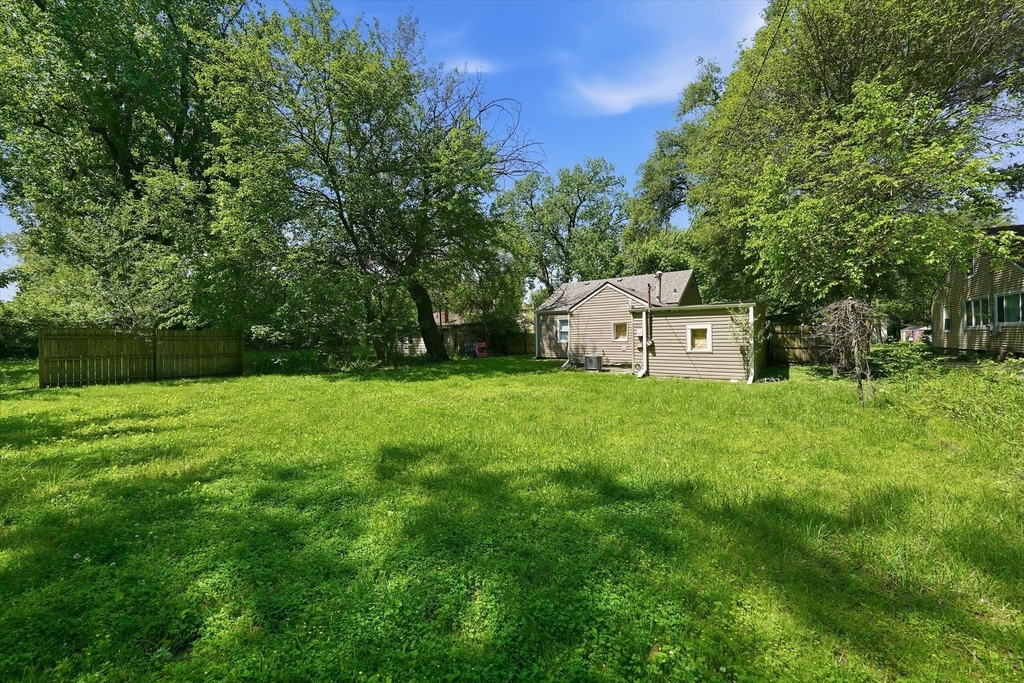 1235 River Drive - Photo 24