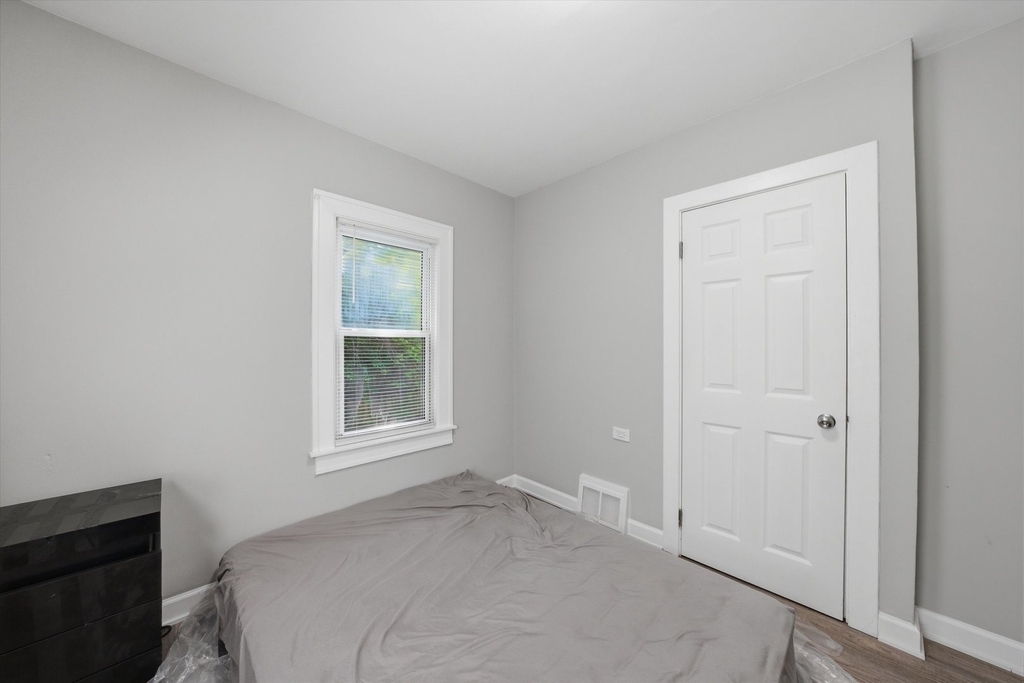 1235 River Drive - Photo 7