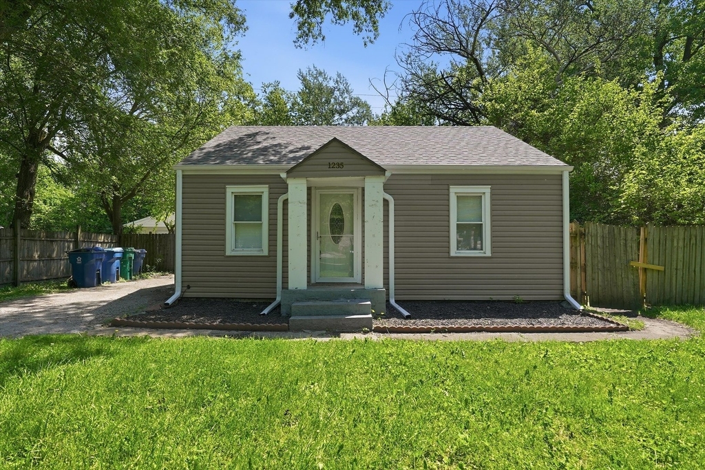 1235 River Drive - Photo 0