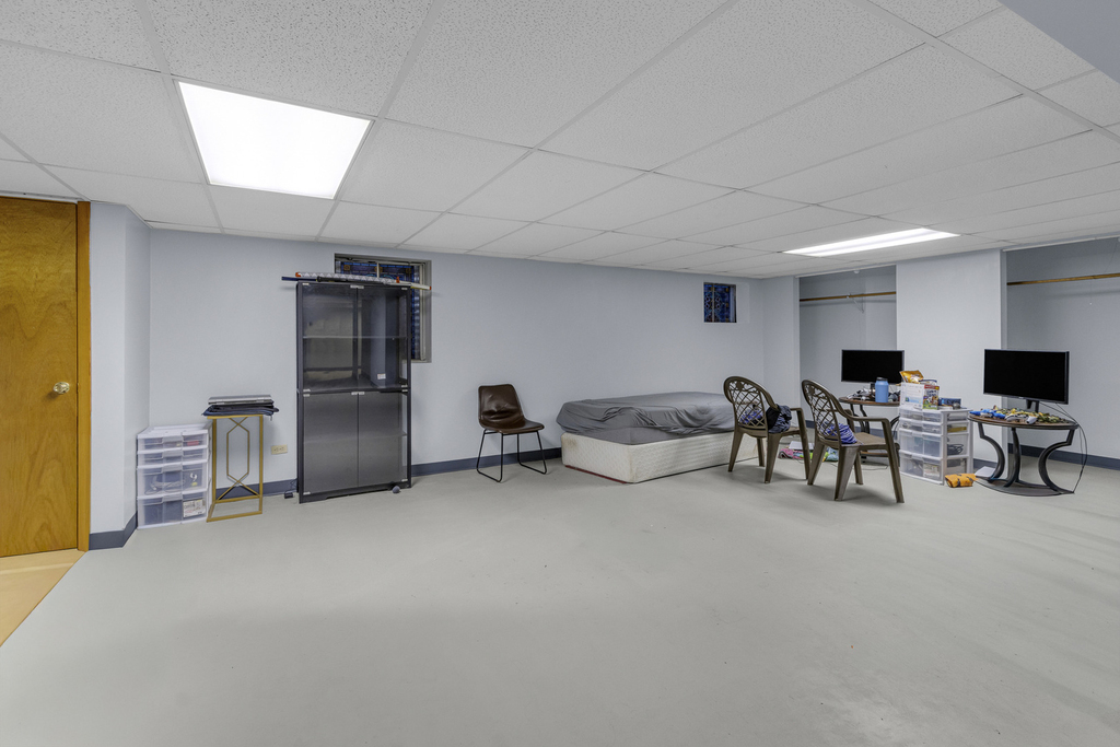 7736 W 157th Place - Photo 5