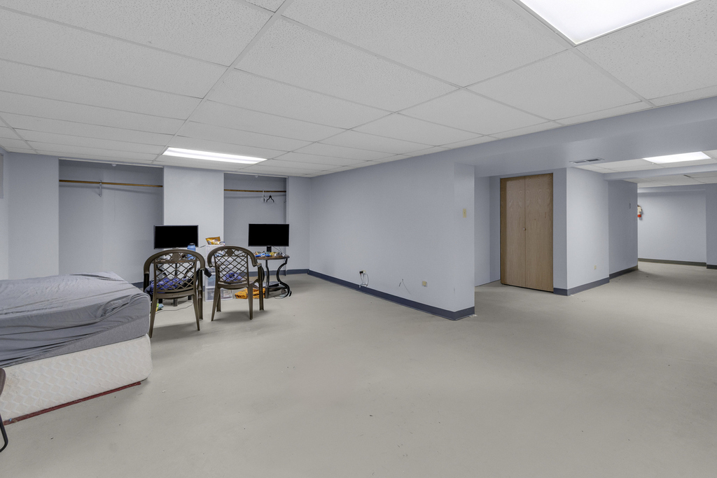 7736 W 157th Place - Photo 4