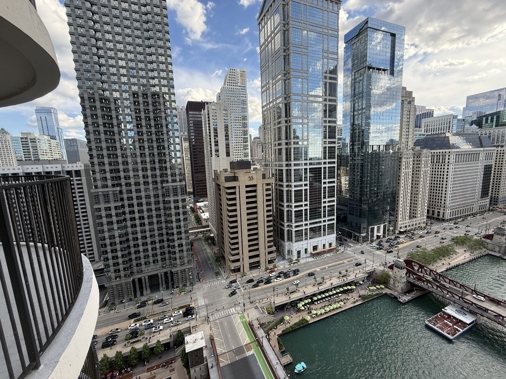 300 N State Street - Photo 8
