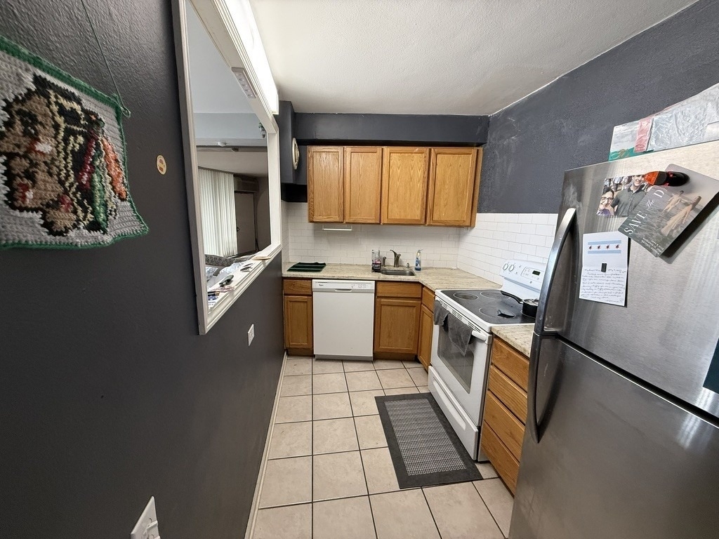 300 N State Street - Photo 4