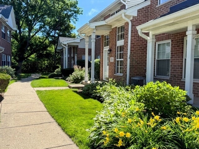 5 Dewalt Court - Photo 1