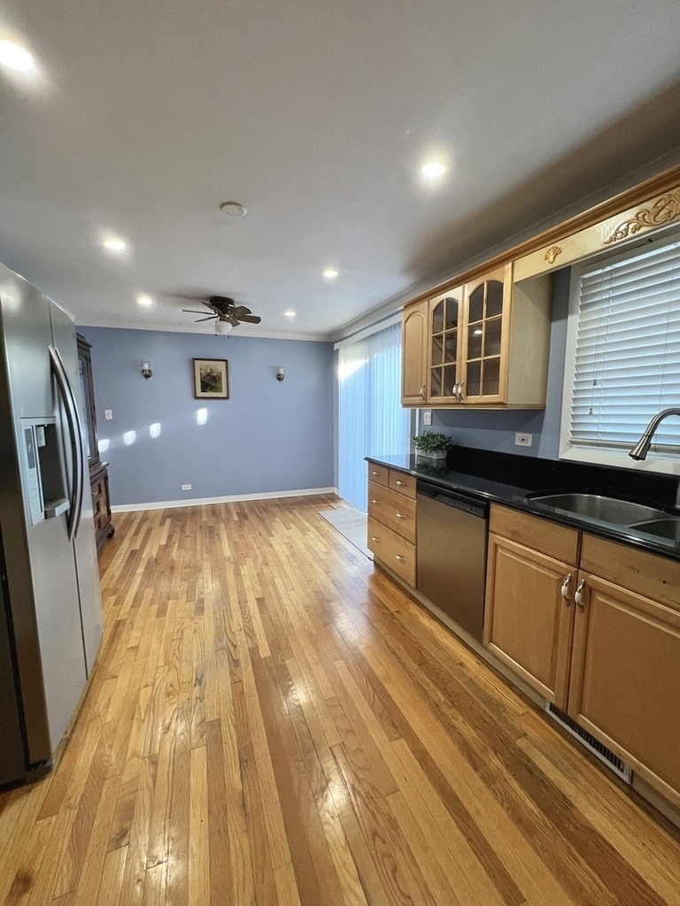 916 N Boxwood Drive - Photo 3