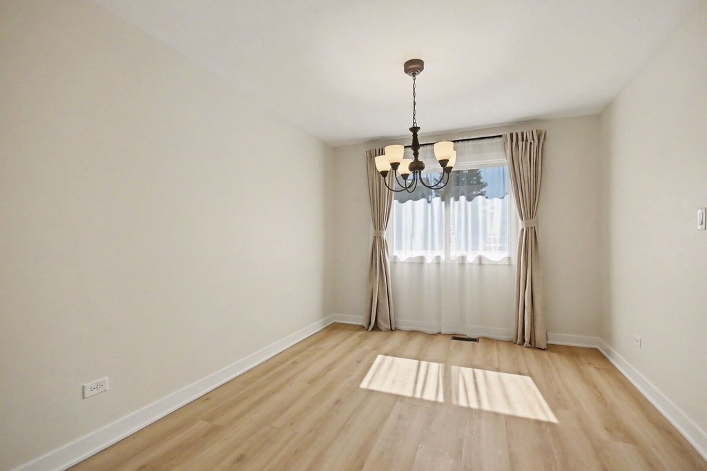 7 Blue Jay Court - Photo 8