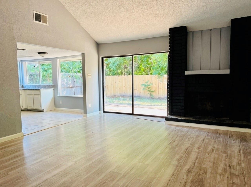 7627 Candlegreen Lane - Photo 16