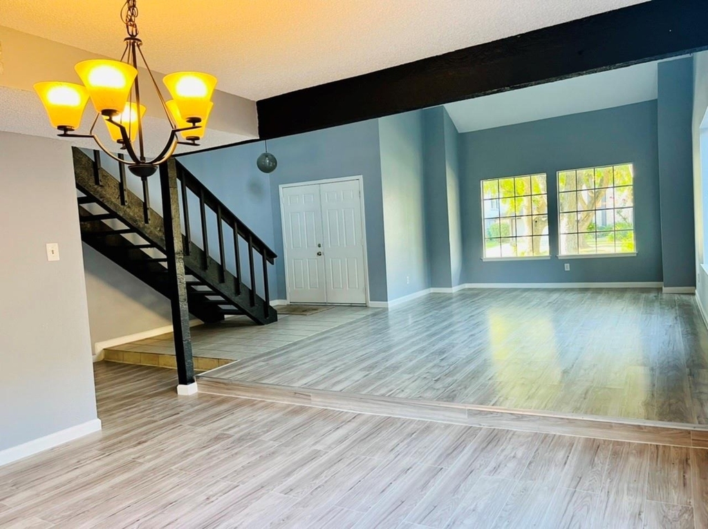 7627 Candlegreen Lane - Photo 6