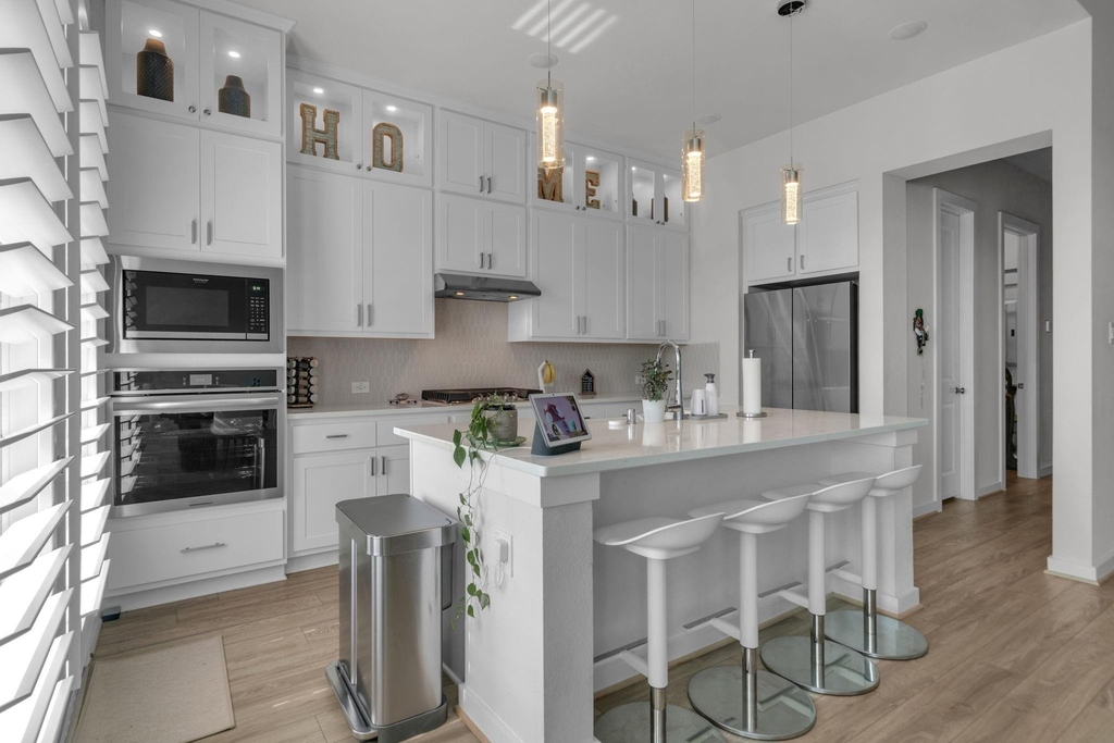16531 Lake Austin Street - Photo 7