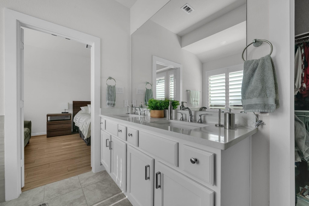 16531 Lake Austin Street - Photo 22