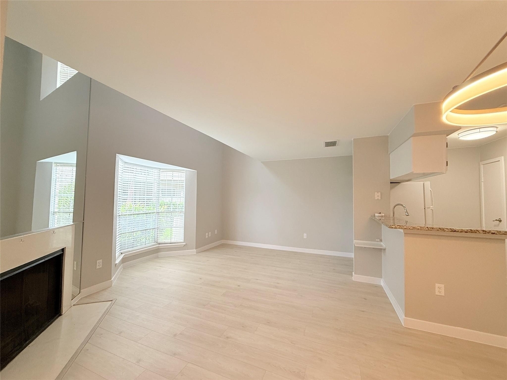 2120 El Paseo Street - Photo 9