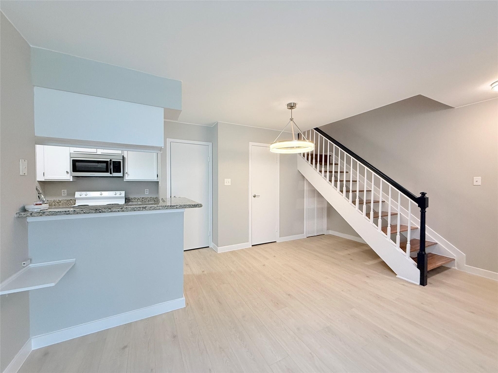 2120 El Paseo Street - Photo 4