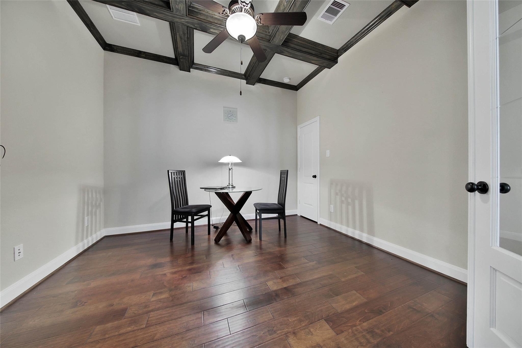 2718 Carriage Hollow Lane - Photo 4