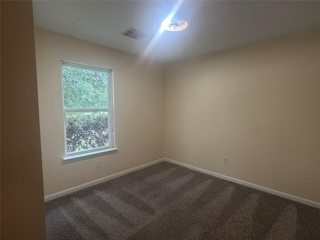 8103 Forest Glen Drive - Photo 16