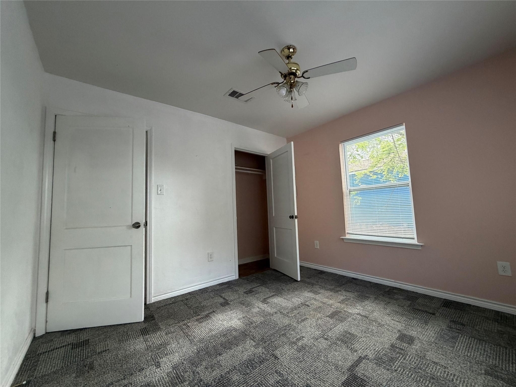 303 Magnusson Avenue - Photo 19
