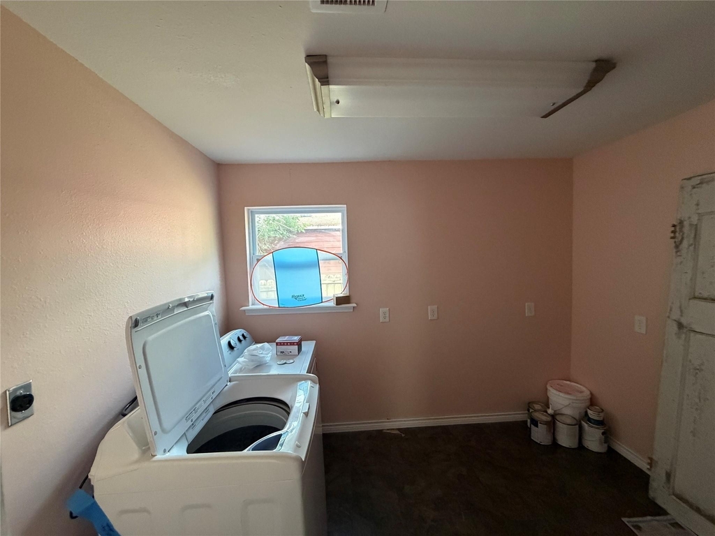 303 Magnusson Avenue - Photo 12
