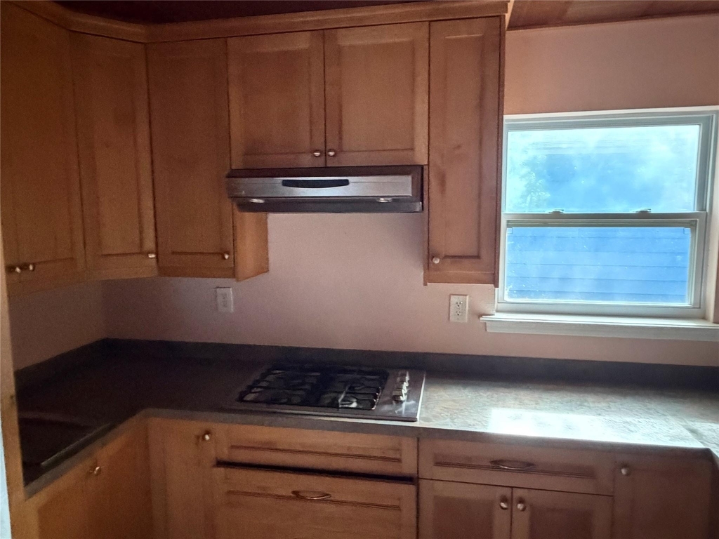 303 Magnusson Avenue - Photo 8