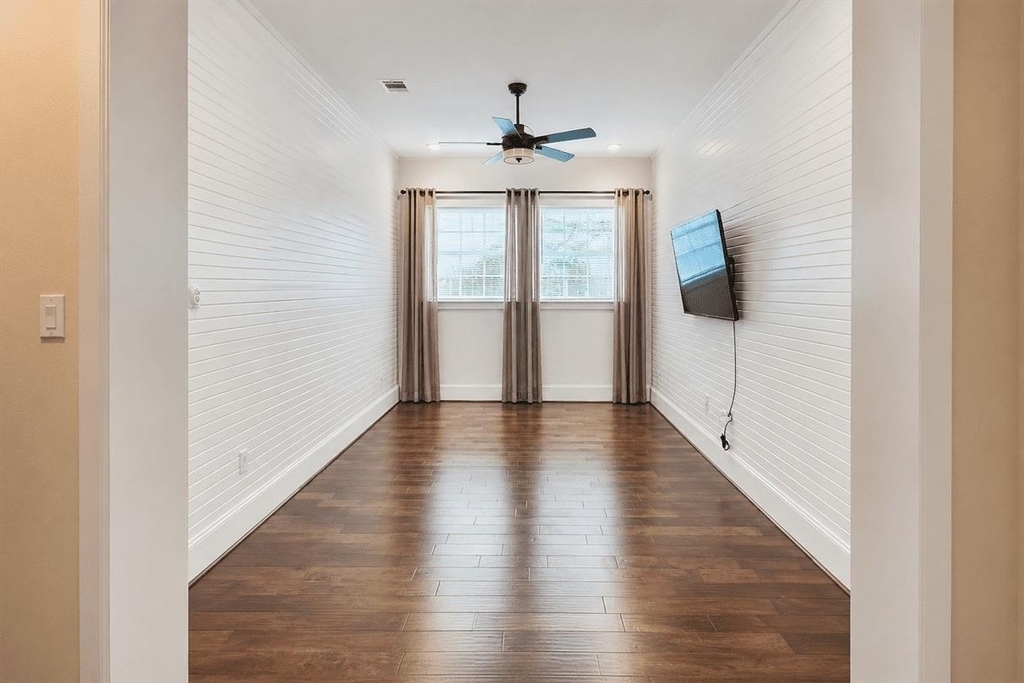 2418 Sandhill Crest Lane - Photo 15