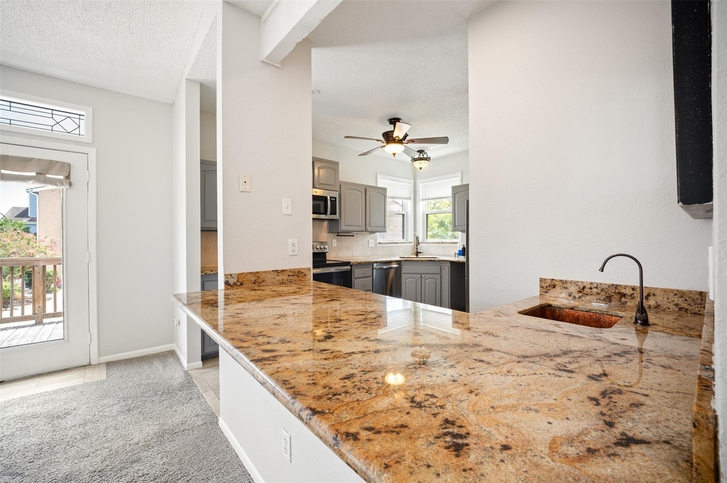 2402 Intrepid Way - Photo 26