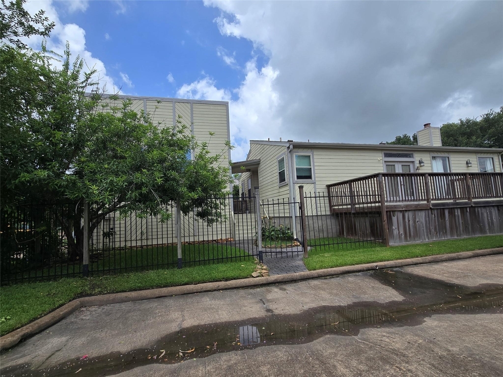 2402 Intrepid Way - Photo 1