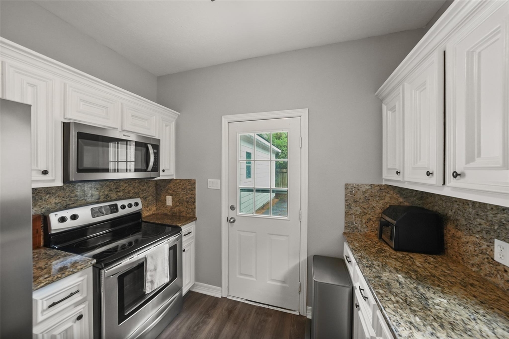 11307 Alcott Drive - Photo 6