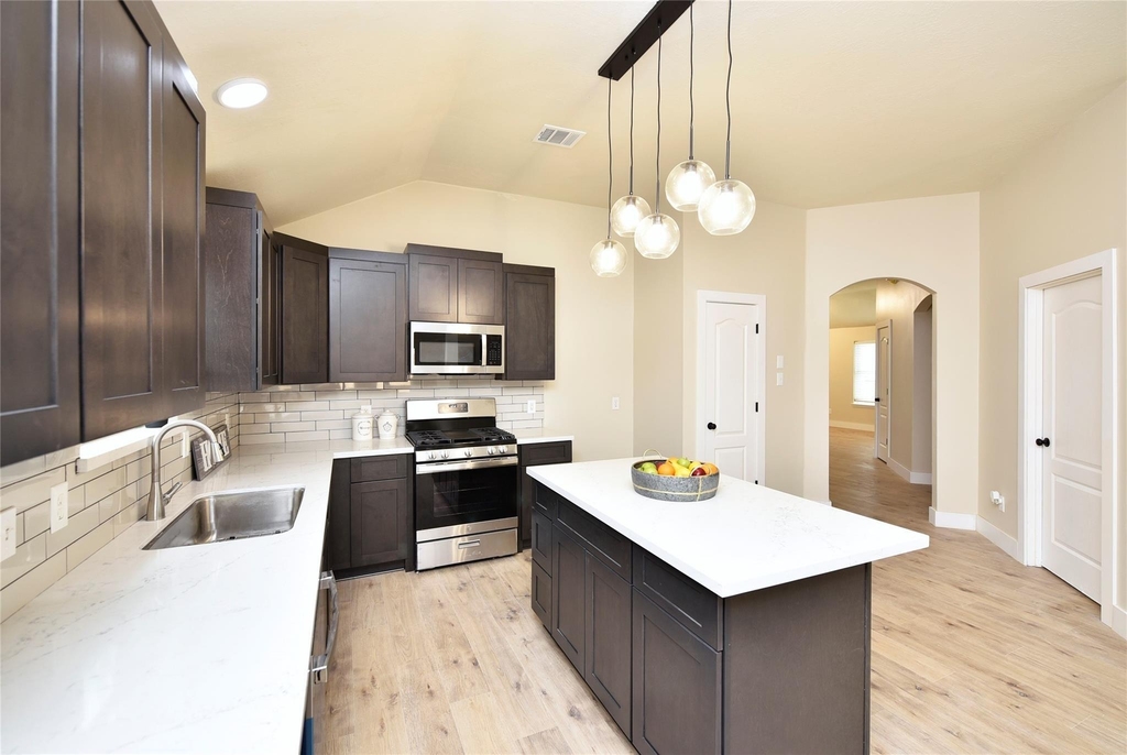 7715 Butler Lakes Court - Photo 13