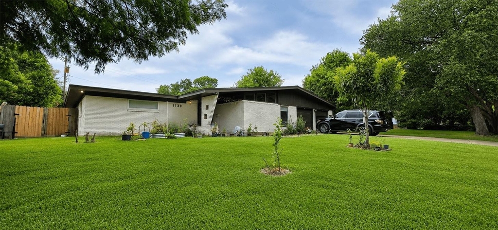 1139 Mainland Drive - Photo 12