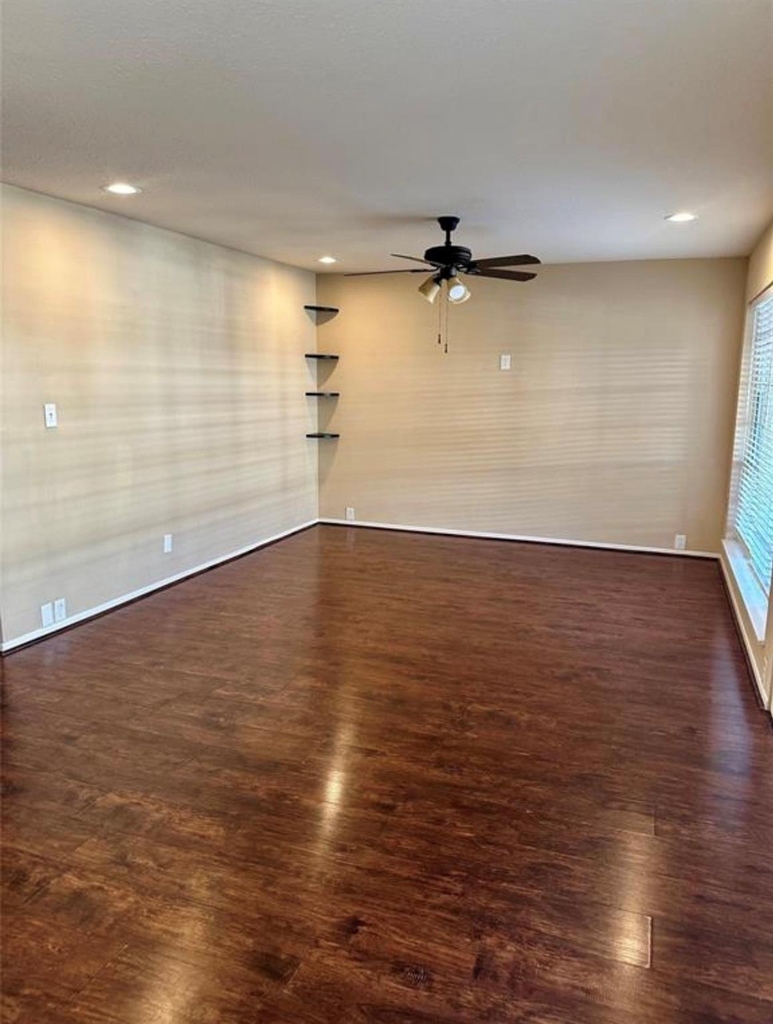 5343 Richmond Avenue - Photo 1